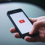 Révolution IA de YouTube : Nouvelles Règles et Implications pour les Créateurs